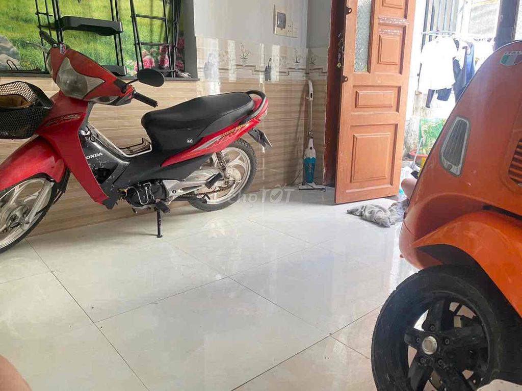 xe giấy tờ đầy đủ máy êm k hú k hư. Mua bán Xe máy tại Thành phố Dĩ An Bình Dương được đăng bởi Bé Hương hình 4