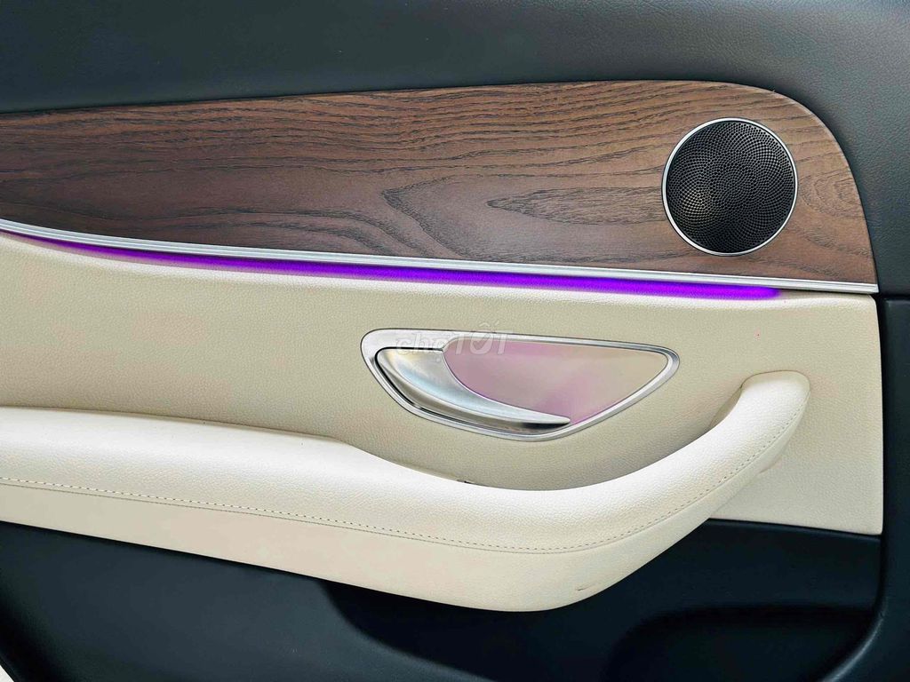 Mercedes Benz E200 Model 2017. Mua bán Ô tô tại Quận 8 Tp Hồ Chí Minh được đăng bởi Hồng Phúc hình 15