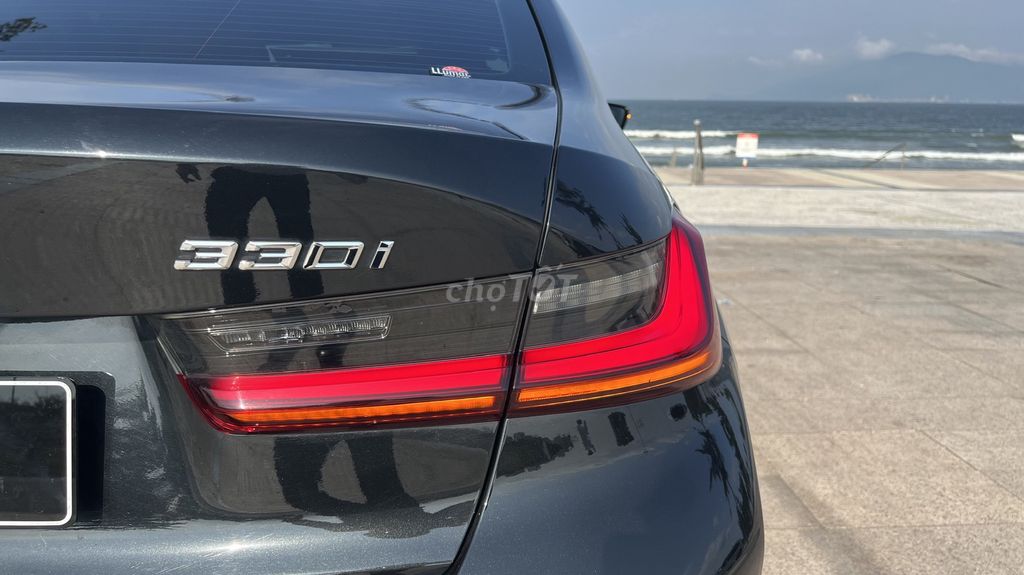 BMW 3 Series 2023 330i M Sport - 36000 km. Mua bán Ô tô tại Quận Liên Chiểu Đà Nẵng được đăng bởi Anh Quy hình 8