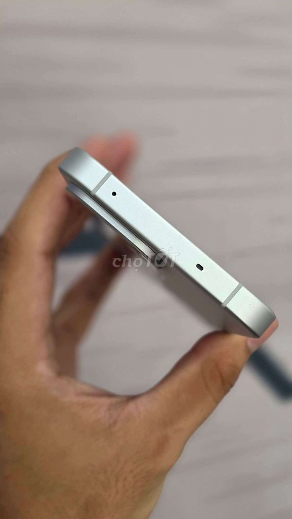 OnePlus 13T 256GB Bạc. Mua bán Điện thoại tại Quận Bình Thuỷ Cần Thơ được đăng bởi Trường An hình 1