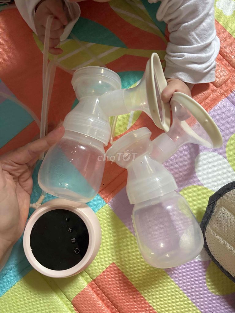 Máy hút sữa hồng đã qua sử dụng. Mua bán Mẹ và bé tại Quận Gò Vấp Tp Hồ Chí Minh được đăng bởi Lê Hiếu hình 1