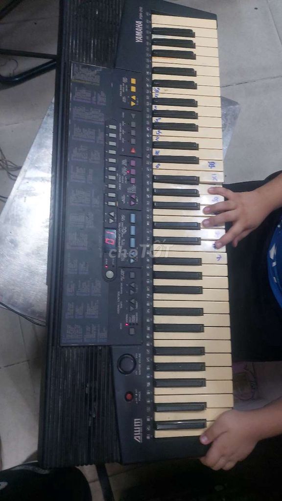 Đàn thanh lý yamaha psr210