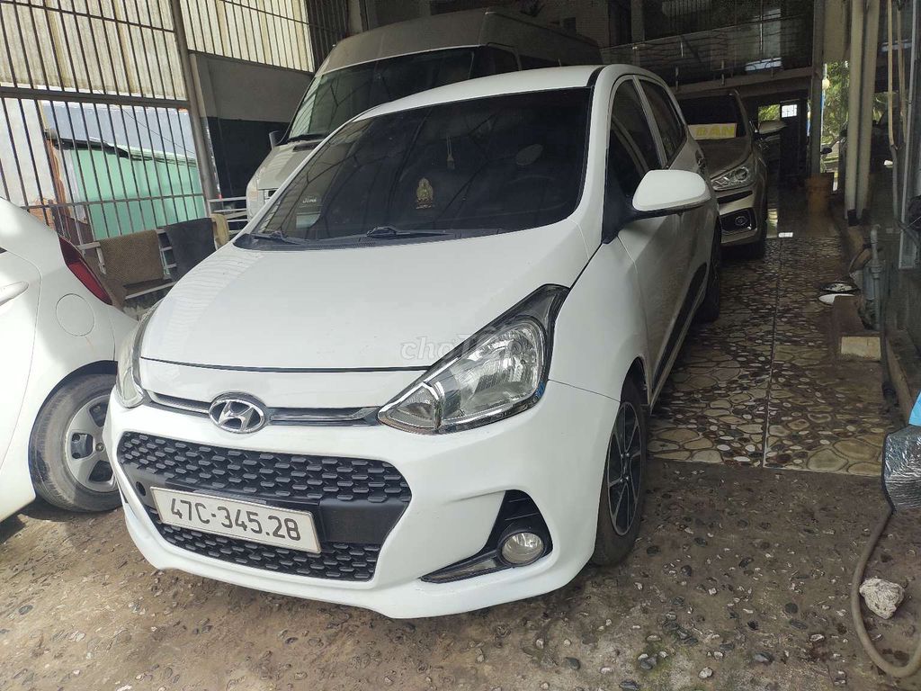 2017 - 82000 km xe gia đình. Mua bán Ô tô tại Thành phố Buôn Ma Thuột Đắk Lắk được đăng bởi Trần văn hùng  hình 2