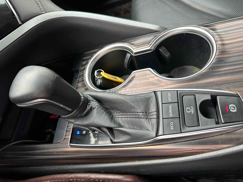 Toyota Camry 2021 2.5Q - HÃNG BH 1 năm giảm sâu. Mua bán Ô tô tại Quận Bình Thạnh Tp Hồ Chí Minh được đăng bởi phuongneo hình 6