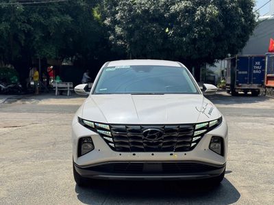 Hyundai Tucson 2021 2.0 Dầu Trắng