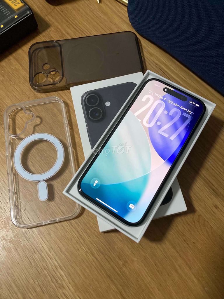 iPhone 16 128GB sạc 30L còn bhanh Apple dài. Mua bán Điện thoại tại Thành phố Thủ Dầu Một Bình Dương được đăng bởi KIM SƠN hình 1