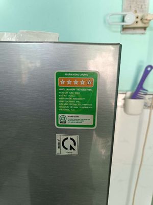 Cần bán tủ lạnh Beko inverter 200Lít