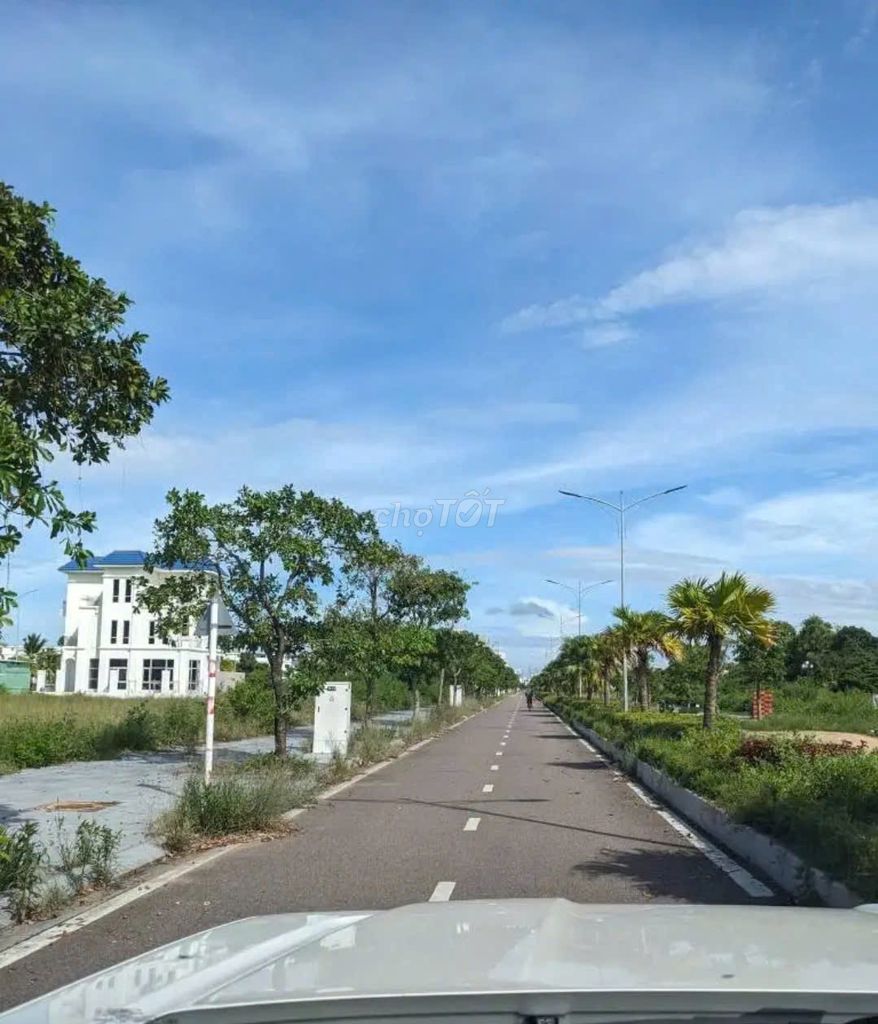 Cần sang lô lk 25, khu chợ mới an nhơn, sổ sẵn, công chứng ngay! Cần sang lô lk 25, khu chợ mới an nhơn, sổ sẵn, công chứng ngay!