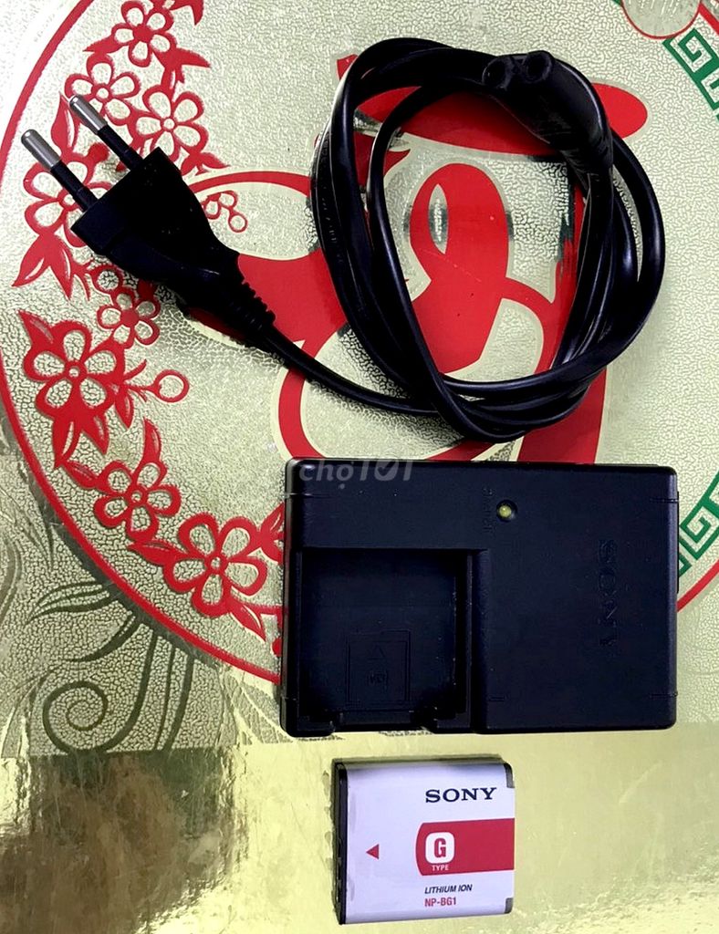 SONY Dock charge & Pin chuẩn G cho máy ảnh sony