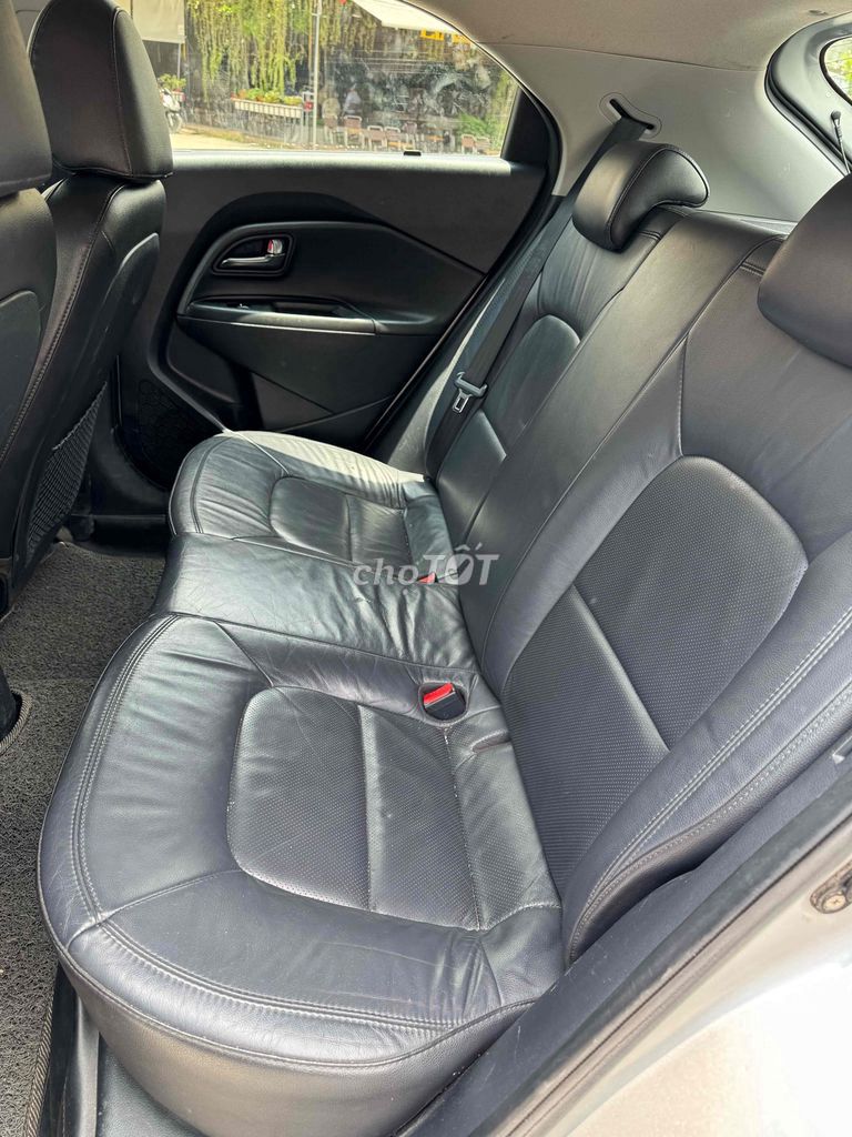 Kia Rio 2011 1.6 AT - 102000 km. Mua bán Ô tô tại Thành phố Vinh Nghệ An được đăng bởi hai hình 2