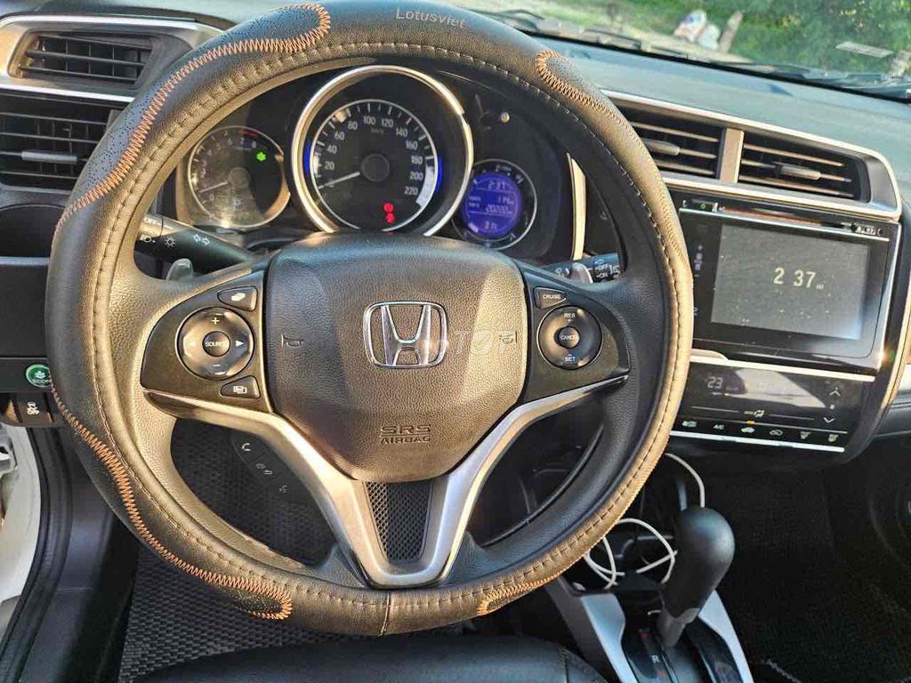 Honda Jazz 2019 1.5 VS - 90000 km. Mua bán Ô tô tại Quận Gò Vấp Tp Hồ Chí Minh được đăng bởi Thuỳ Giang hình 10