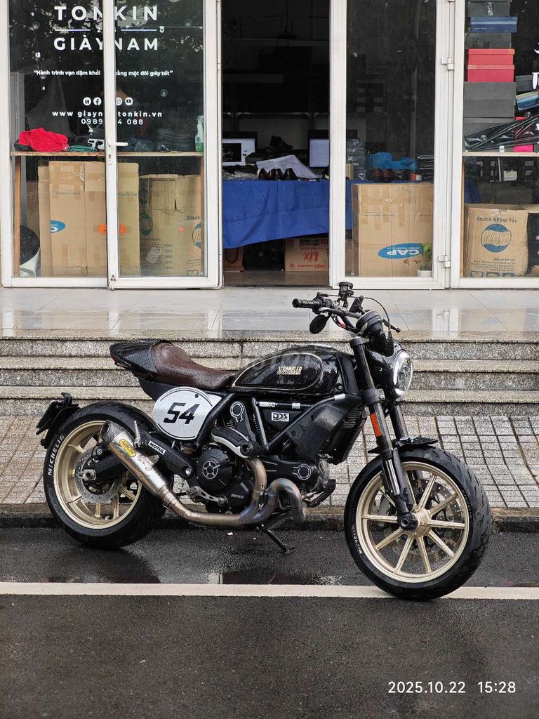 Ducati cafe racer chưa từng ra khỏi thành phố. Mua bán Xe máy tại Thành phố Thủ Đức Tp Hồ Chí Minh được đăng bởi Tonkin hình 7