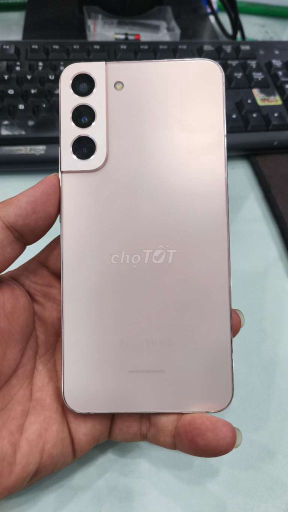 Samsung S22+ 256GB Hồng Snapdragon 8 Gen 1. Mua bán Điện thoại tại Thành phố Thủ Dầu Một Bình Dương được đăng bởi anh lúa hình 1