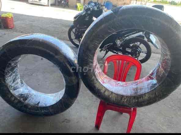 Dư cặp vỏ để lại giá rẻ Hancock 255/50R20  10tr