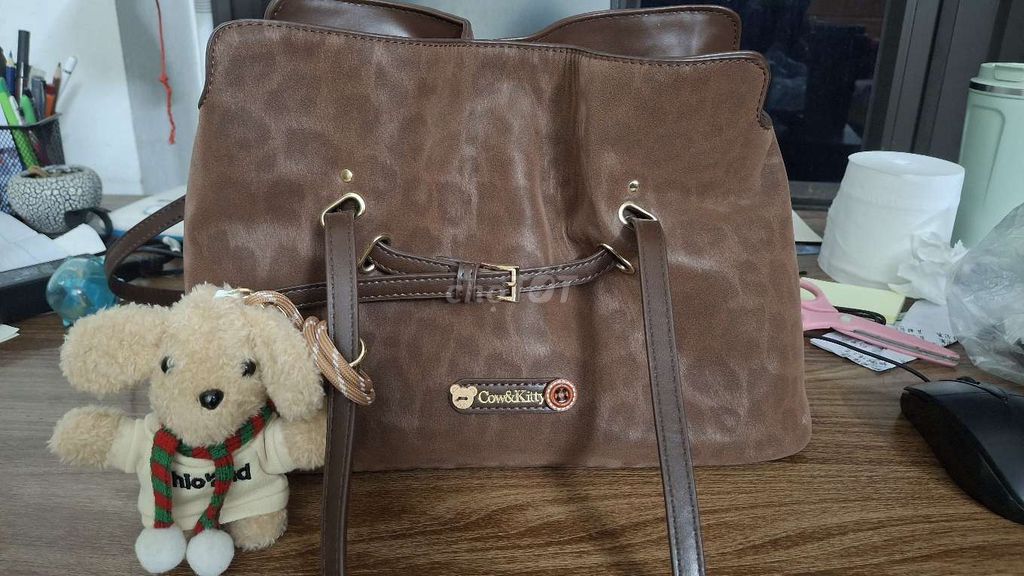 Túi xách Nữ Cow&Kitty Da lộn. Mua bán Túi xách tại Quận Bắc Từ Liêm Hà Nội được đăng bởi Vy Đinh hình 1