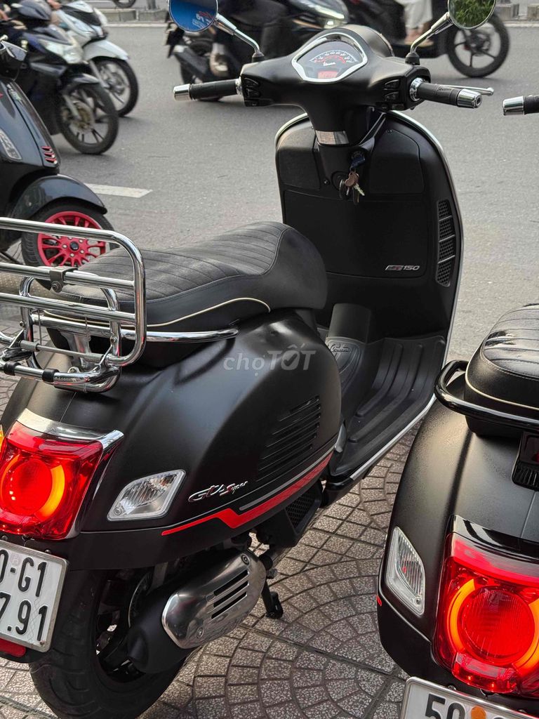 Vespa GTS S 150 150 2022 chính chủ xe đẹp mới 90%. Mua bán Xe máy tại Quận Phú Nhuận Tp Hồ Chí Minh được đăng bởi VESPA Piaggio Quốc Vương  hình 5