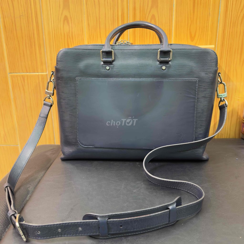 Túi xách Louis Vuitton Epi Nam. Mua bán Túi xách tại Quận Hoàn Kiếm Hà Nội được đăng bởi Đồ Hiệu Phạm Thuận Authentic hình 1