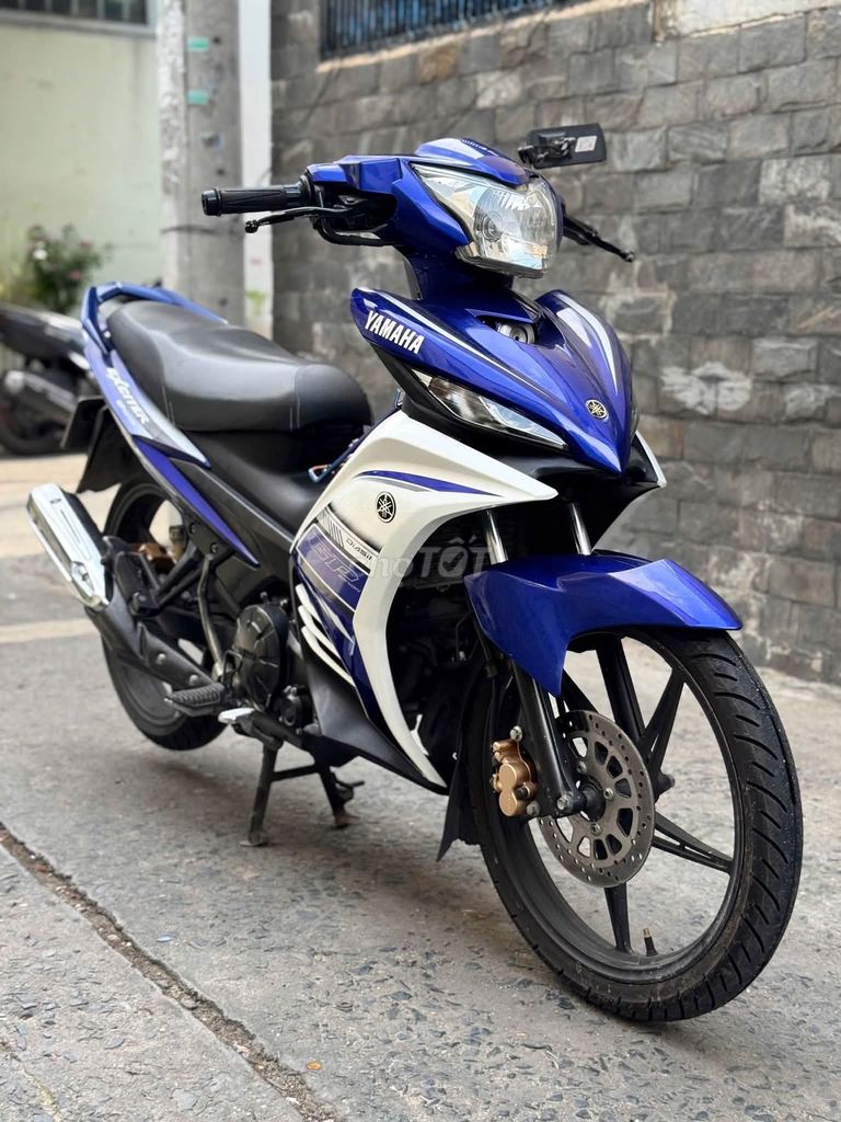 Yamaha Exciter 135 бело-синий