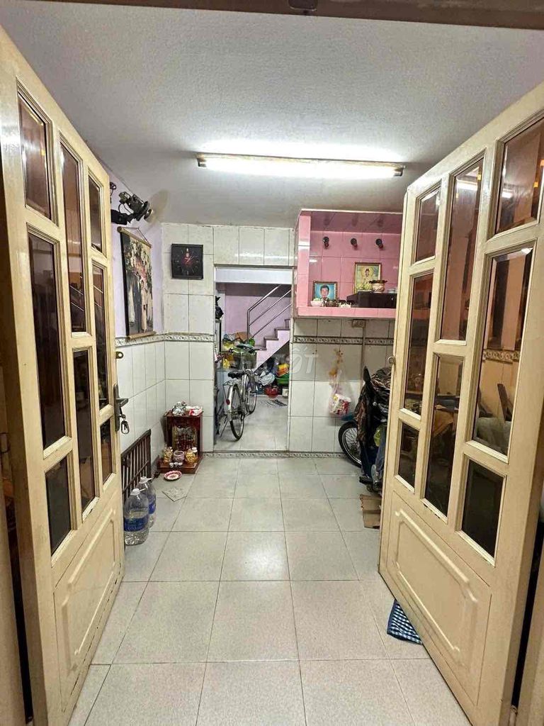 Аренда · 2 комн. · 21 м² · Quận 11, ул. Đường Lê Thị Bạch Cát