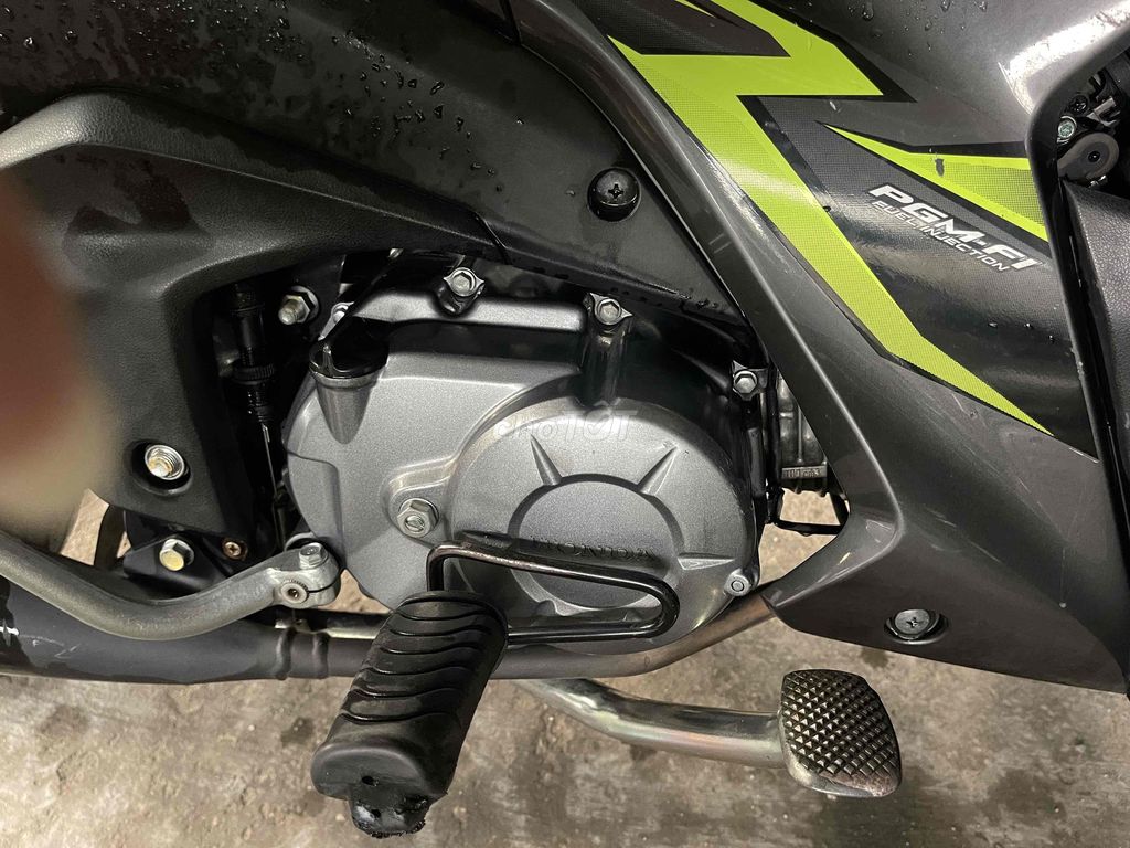 honda rsx fi trùm mền lốp theo xe zin tianf bộ. Mua bán Xe máy tại Quận Gò Vấp Tp Hồ Chí Minh được đăng bởi phan văn tài hình 5