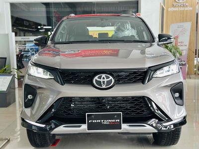 Fortuner Legender 2.4L 4x2 AT | Ưu Đãi Sốc 45 tr. Mua bán Ô tô tại Thành phố Thủ Đức Tp Hồ Chí Minh được đăng bởi Toyota Đông Sài Gòn