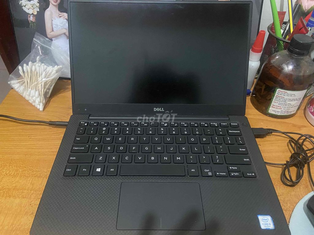 Laptop mỏng đẹp sang trọng