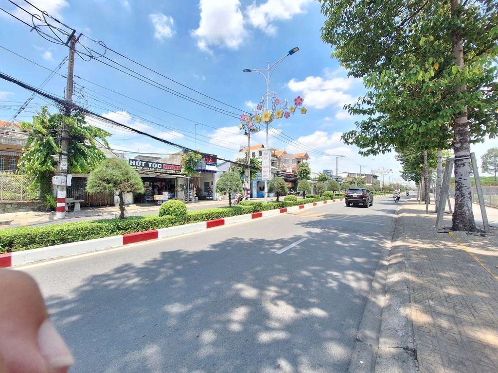 Đất mặt tiền đẹp Nguyễn Trãi gần cầu Ông Bố và chợ lái Thiêu Thuận An