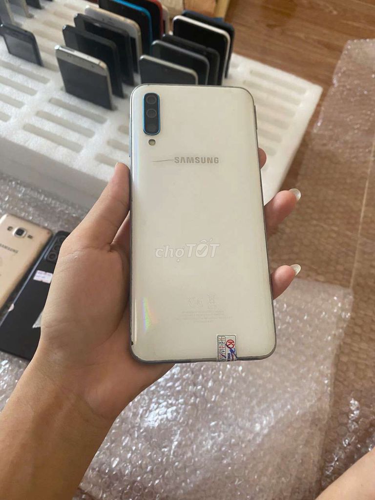 SS a50, 64g, sạc nhanh, mvt. Mua bán Điện thoại tại Thành phố Thủ Dầu Một Bình Dương được đăng bởi Phước Mobile hình 1