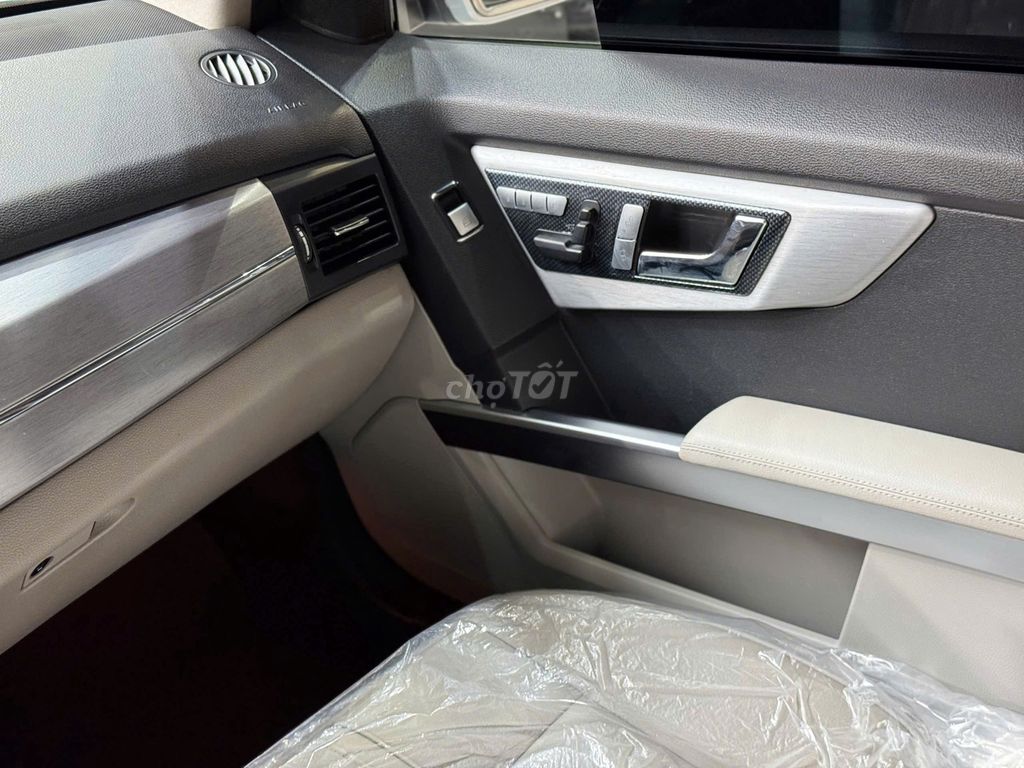 Mercedes Benz GLK Class 2009  - 100000 km. Mua bán Ô tô tại Quận Thanh Xuân Hà Nội được đăng bởi Nguyễn Tuấn Hoàng hình 12