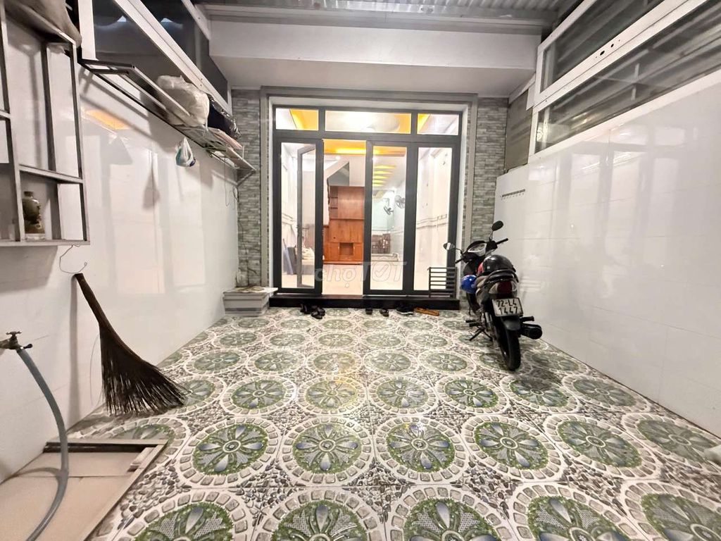 Аренда · 4 комн. · 68 м² · Huyện Nhà Bè, ул. Đường Huỳnh Tấn Phát