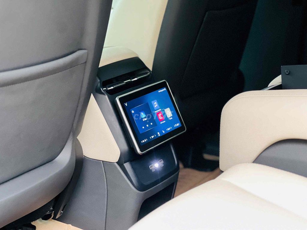 Vinfast VF9 Plus 2023 Xám Thuê Pin Tiên Phong. Mua bán Ô tô tại Quận Thanh Xuân Hà Nội được đăng bởi Cường Auto 266 hình 12