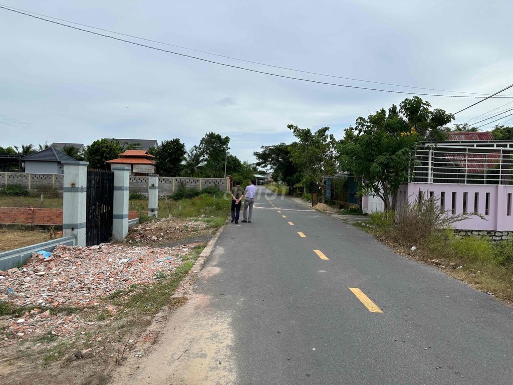 Đất lọt khe khu biệt thự homestay cách bờ kè Phước Hải 2km. Mua bán Đất tại Huyện Đất Đỏ Bà Rịa - Vũng Tàu được đăng bởi Long hình 6