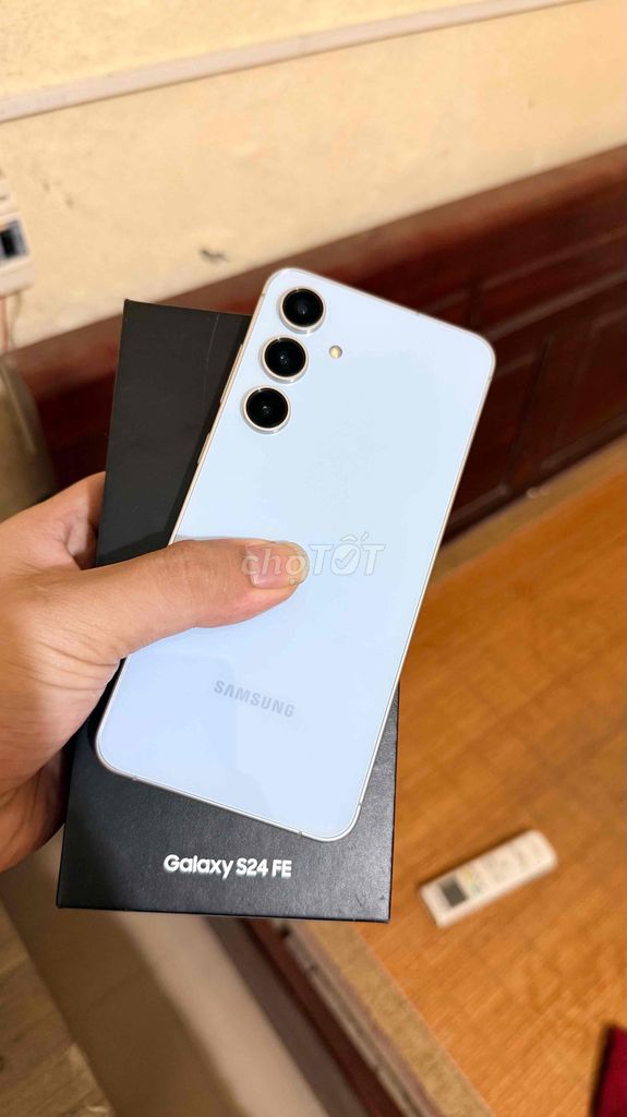 Samsung Galaxy S24 FE. Mua bán Điện thoại tại Huyện Gia Lâm Hà Nội được đăng bởi đàm toàn hình 1