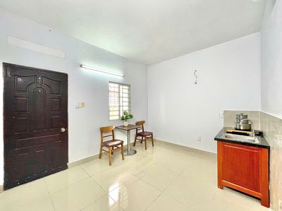 NGAY ETOWN CỘNG HÒA, NHÀ GA T3, CHỢ HOÀNG HOA THÁM PHÒNG GIÁ TỐT