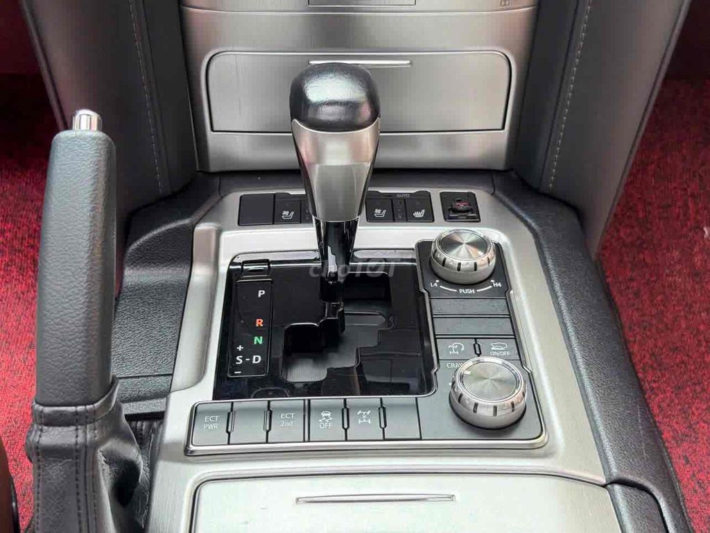 Toyota LandCruiser VX 4.6 V8 sx 2020 màu đen. Mua bán Ô tô tại Quận Cầu Giấy Hà Nội được đăng bởi Cao Quý hình 13