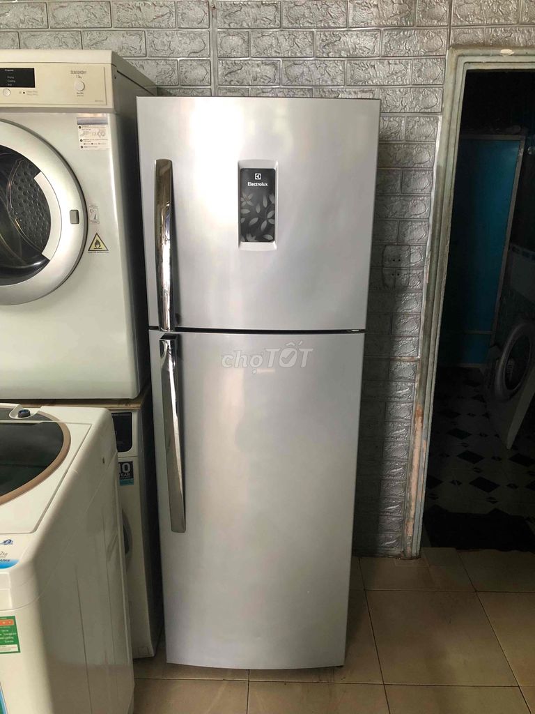 Thanh lý tủ lạnh electrolux 254L zin 100% chạy tốt