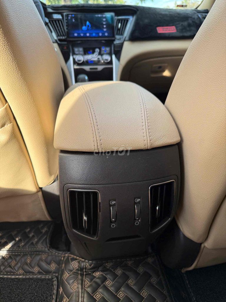 Hyundai Sonata 2011 2.0 AT - 158000 km. Mua bán Ô tô tại Huyện Trảng Bom Đồng Nai được đăng bởi nguyên thành trung hình 10