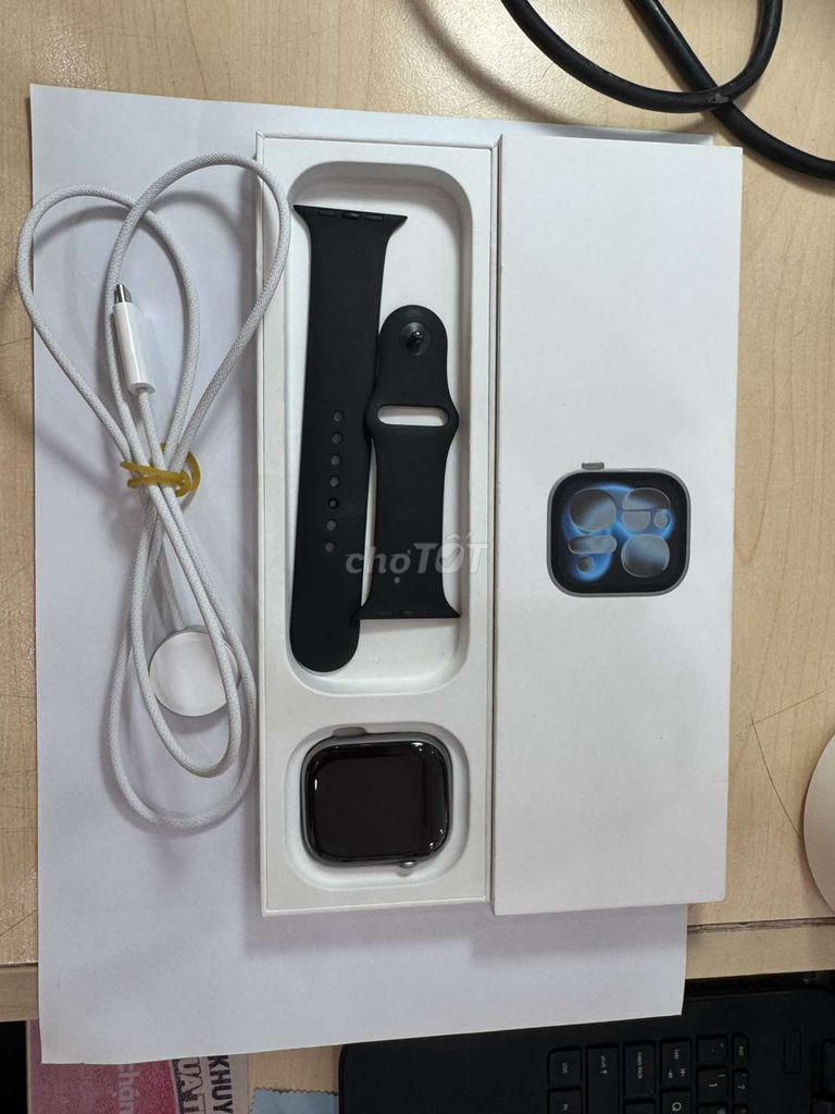 Apple Watch S11 46MM Space Grey. Mua bán Thiết bị đeo thông minh tại Huyện Củ Chi Tp Hồ Chí Minh được đăng bởi Trần Đình hình 1