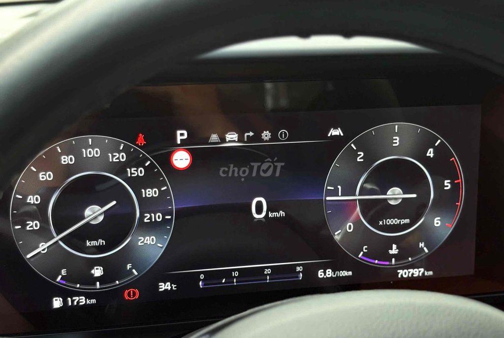 Kia Carnival 2023 Signature 2.2D - 70000 km. Mua bán Ô tô tại Thành phố Dĩ An Bình Dương được đăng bởi Quốc Thái  hình 9