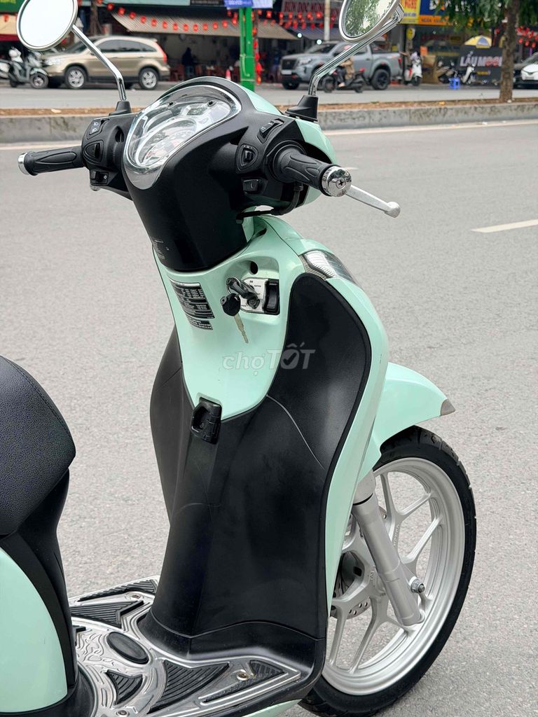 Sh mode 125fi cuối 2016 sơn máy zin 100% đại chất. Mua bán Xe máy tại Quận Cầu Giấy Hà Nội được đăng bởi nguyễn bích thuỷ hình 13