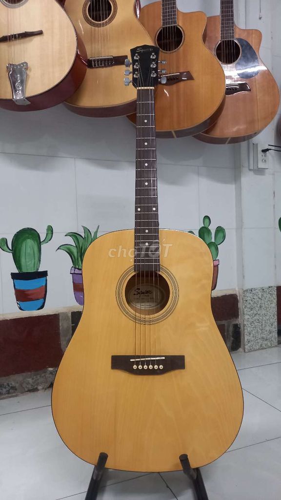 Guitar acoustic quier by fender