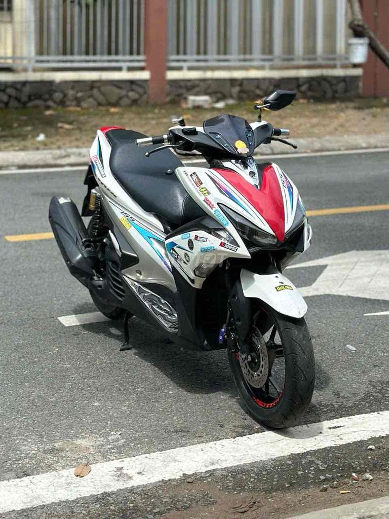 YAMAHA NVX 155 – ĐỜI 2017- MÁY ZIN CHÍNH CHỦ. Mua bán Xe máy tại Thị xã Tân Uyên Bình Dương được đăng bởi Hồ Hoàng Cảnh   hình 4