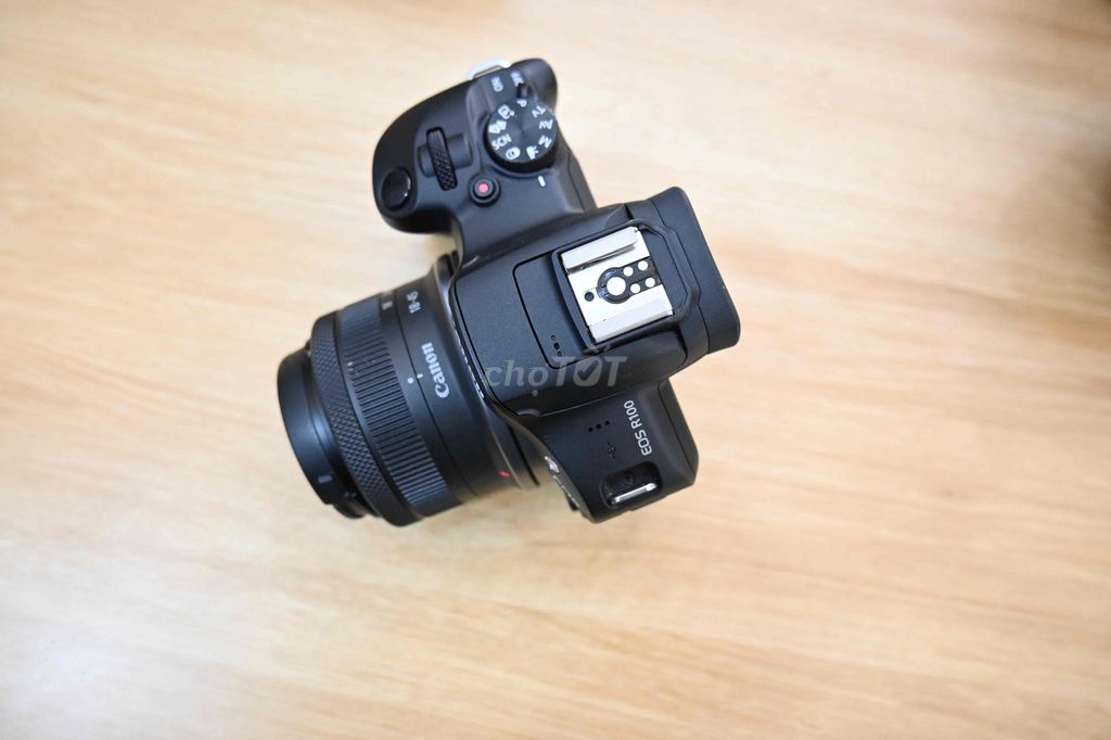 Máy ảnh Canon R100 18 45 rf stm. Mua bán Máy ảnh, Máy quay tại Quận Tân Bình Tp Hồ Chí Minh được đăng bởi Phúc hình 1