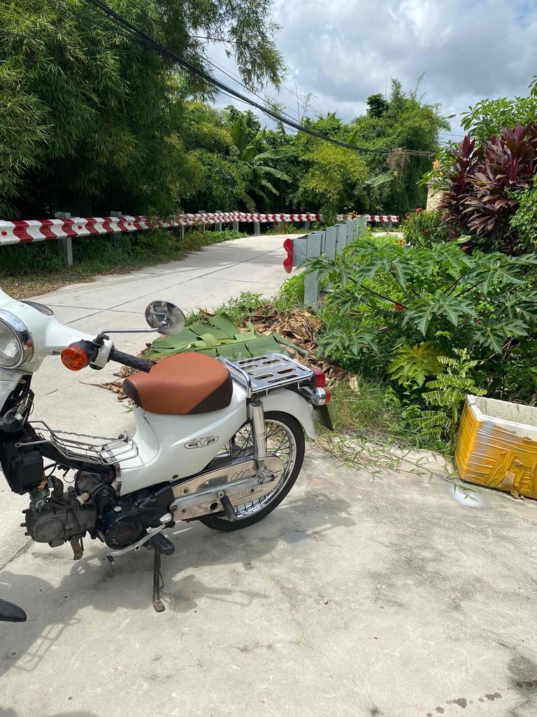 Cub 50cc  xe có bững giấy tờ đầy đủ.. máy móc ok. Mua bán Xe máy tại Huyện Củ Chi Tp Hồ Chí Minh được đăng bởi Hưngtrương hình 4