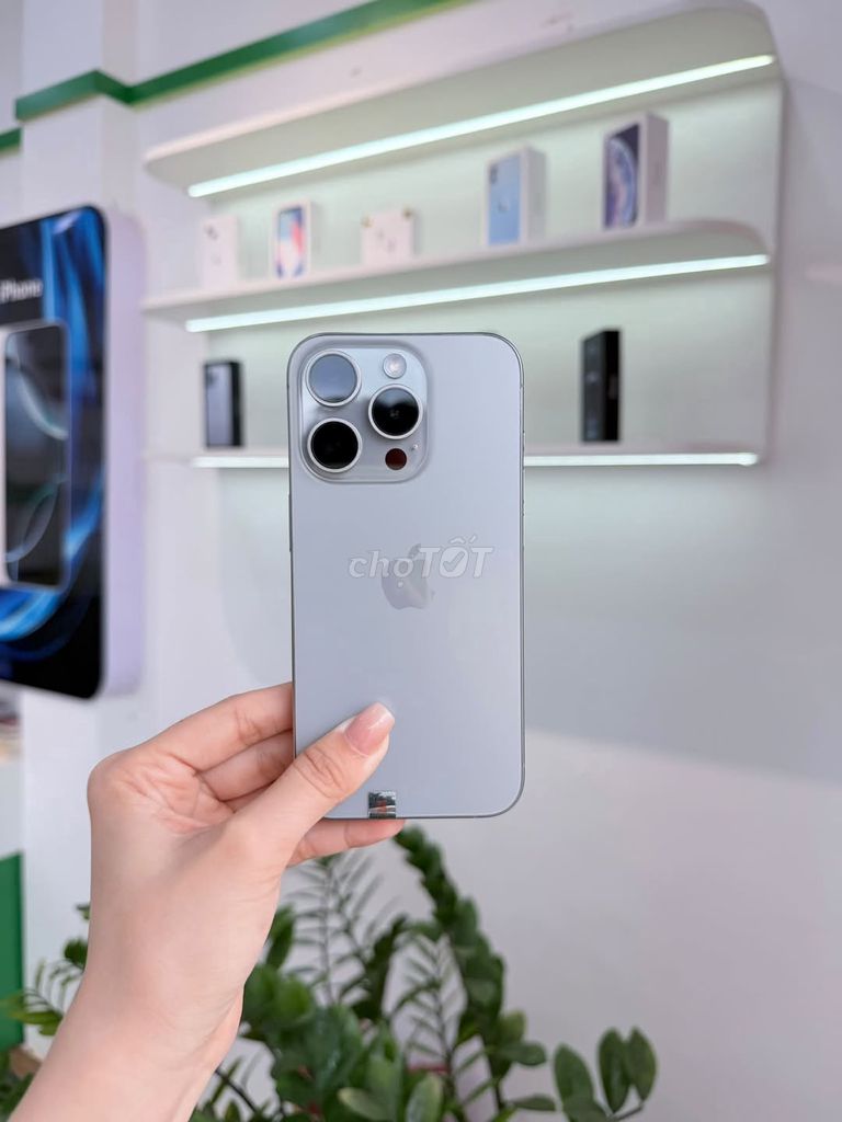 Apple iPhone 15 Pro Xám Quốc tế chuẩn zin. Mua bán Điện thoại tại Quận 10 Tp Hồ Chí Minh được đăng bởi Hội Đồ Điện Tử hình 1
