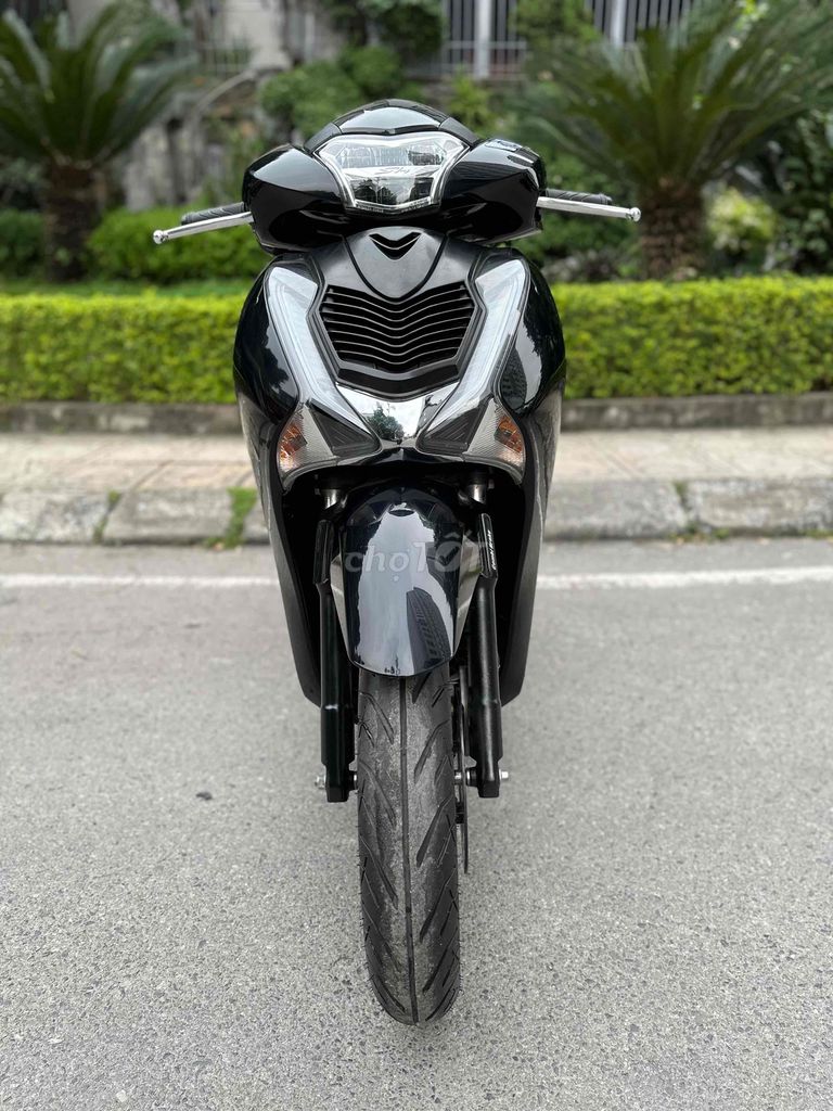 SH Việt Nam 2017! 125 phanh Cbs . máy zin - 9 chủ. Mua bán Xe máy tại Quận Hoàng Mai Hà Nội được đăng bởi Xe Máy Quân Oanh  hình 6