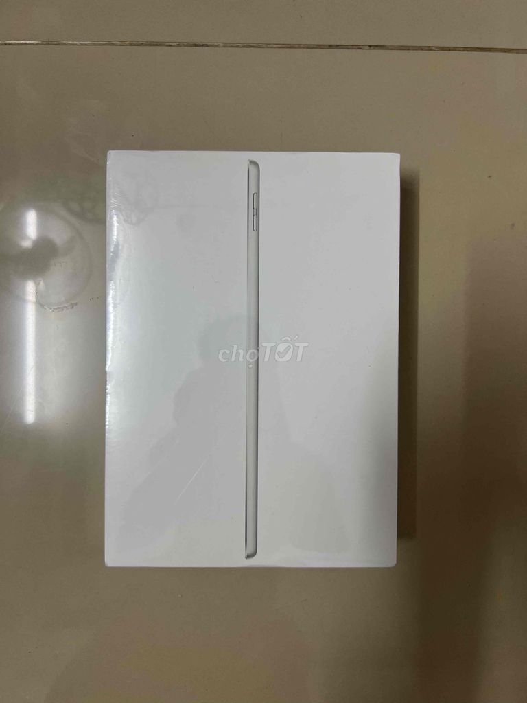 iPad gen 9 - 64GB silver new seal 100%