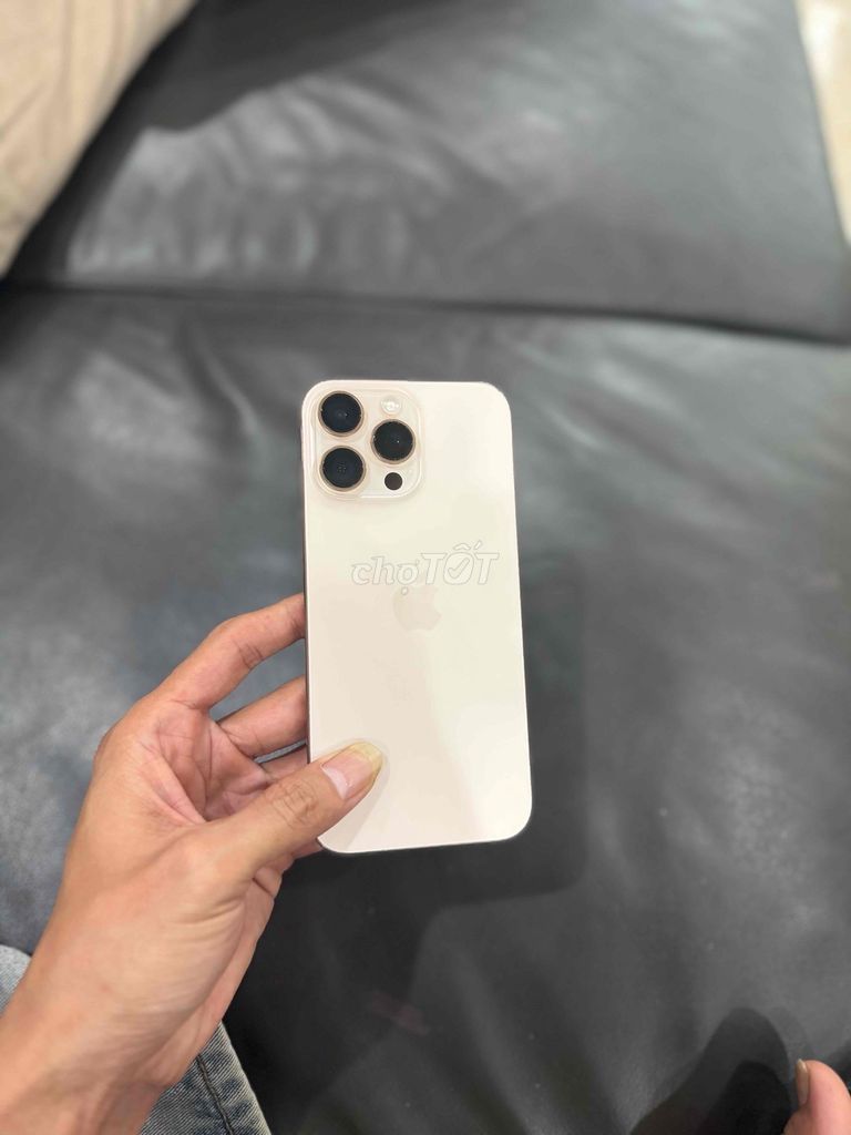 iPhone 16 Pro Max 256GB Mỹ mất Face id. Mua bán Điện thoại tại Huyện Thanh Trì Hà Nội được đăng bởi Ngọc HN hình 1