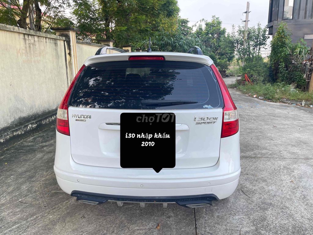 Hyundai i30 2010 Белый