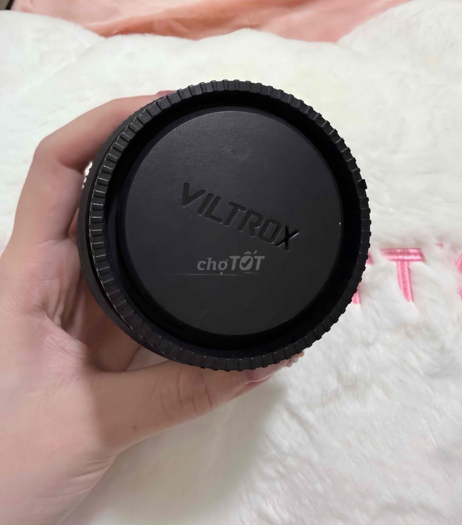 Ống kính Viltrox 56mm f1.4 Đen Fuji. Mua bán Máy ảnh, Máy quay tại Quận 7 Tp Hồ Chí Minh được đăng bởi Kim Kim hình 1